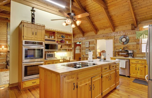 Gracewood Cabina | Golf + Hike: Nature Escape w/ Sauna in Hephzibah