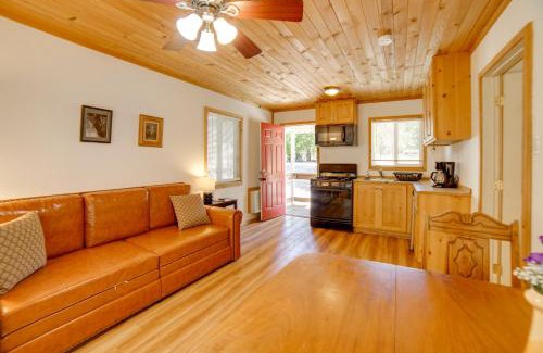 Cobb Casa | Golf, Hike, Sip Wine Cobb Mountain Cabin with Patio