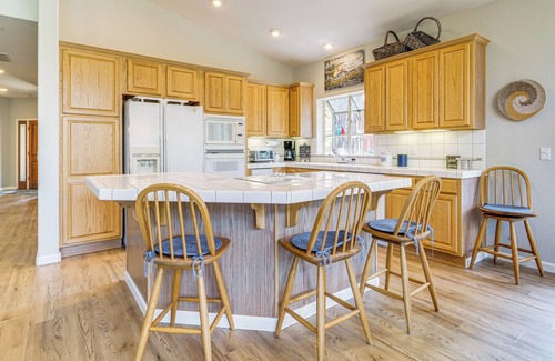 Whitehawk Casa | Golf & Mountain Views - Retreat in Clio