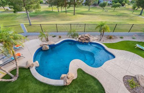 Augusta Ranch Casa | Golf Oasis- Poolside Alfresco, Mini Golf & 4 Kings