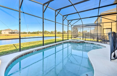Davenport Villa | Golf Resort Villa with Spa 14 Mi to Disney!