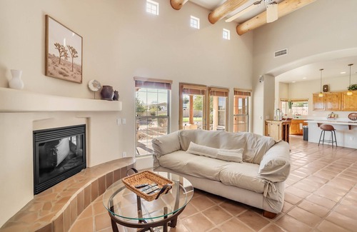 Maricopa County Casa | Golf, Swim, Relax! 4 Bdrm w Pool & Putting Green!