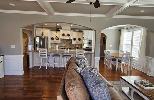 Evans Casa | Golf Tournament Rental Riverwood Subdivison