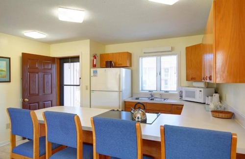 Sea Scape Condominio | Golf View Charming 2-bedroom condo in Kitty Hawk with fitness room, sleeps 6.