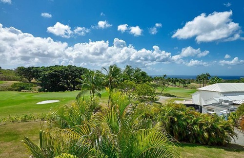 Mount Standfast Villa | Golf Villa with Views!