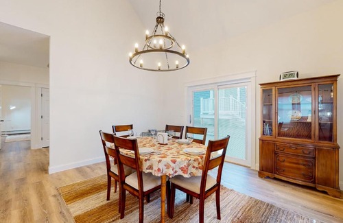 Old Orchard Beach Casa | Golf2Beach Vacation Home