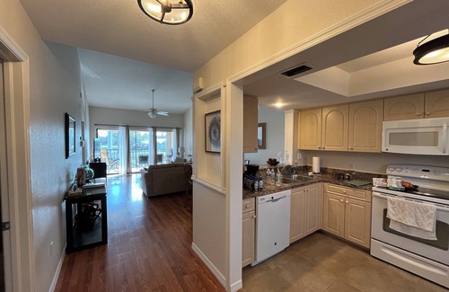 Deep Creek Condominio | Golfer and sun lover’s Punta Gorda vacation retreat, 2 beds, 2 baths