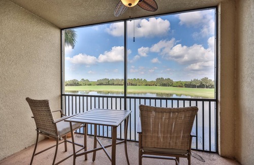 Bradenton Condominio | Golfer's Paradise! Golf, Tennis, Swimming, Dining, Shopping & Beaches Close By