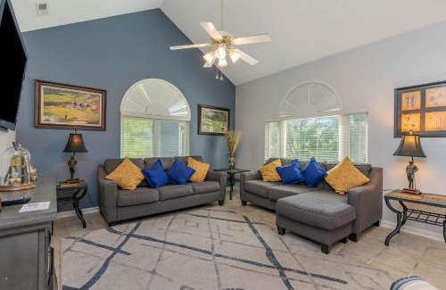 Arcadian Shores Apartamento | Golfers Paradise - 3 bedroom, 3 bath villa in Canterbury Court villa