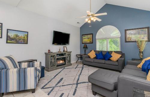 Arcadian Shores Apartamento | Golfers Paradise - 3 bedroom, 3 bath villa in Canterbury Court villa