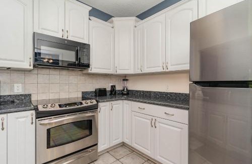 Arcadian Shores Apartamento | Golfers Paradise - 3 bedroom, 3 bath villa in Canterbury Court villa