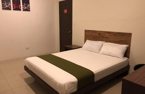 Legazpi Hotel | Golite Hostel