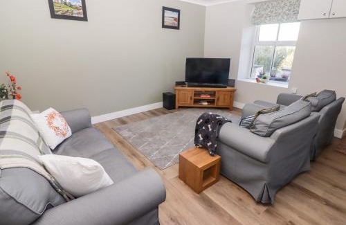 Porth Casa | Golygfa Bryn
