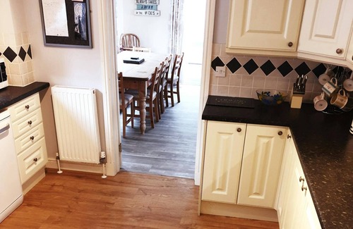 Tan-y-groes Cabaña | Golygfa Mor, Tresaith