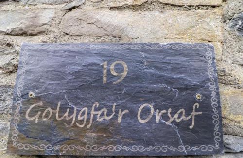 Bala Casa | Golygfa'r Orsaf Snowdonia National Park