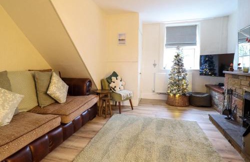 Bala Casa | Golygfa'r Orsaf Snowdonia National Park