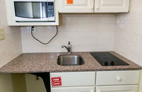 Wildwood Crest Hotel | Gondolier Motel