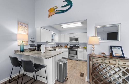 Northeast Virginia Beach Condominio | Gone Coastal Beautiful North End Close To Beach Access