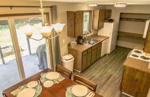 Forks Casa | NUEVA LISTA: Elk Loop VR: Unidad costera - 2 dormitorios / 1 baño