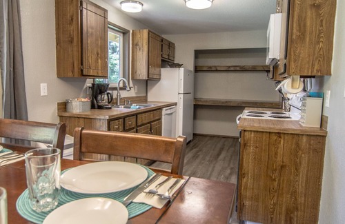 Forks Casa | NUEVA LISTA: Elk Loop VR: Unidad costera - 2 dormitorios / 1 baño