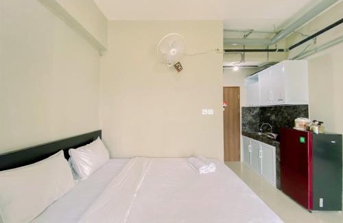 Kedungmanggu Apartamento | Good Deal and Homey Studio at Royal Sentul Park Apartment By Travelio