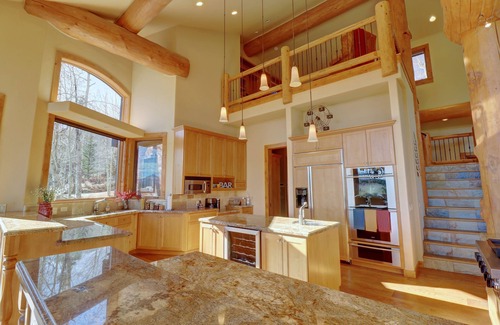 Three Peaks Cabina | Good Elevations On Two S Drive 5 Bedroom Home by RedAwning