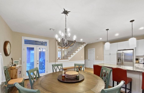 Seaside Casa | Good For You 3 Bedroom Home by Redawning