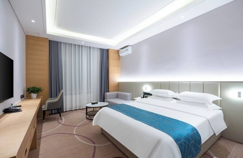 Xinshi District Hotel | Good Hang Hotel Urumqi Diwopu Airport