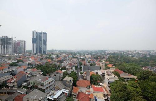 Pondokcina Apartamento | Good Location and Cozy Studio Margonda Residence 2 Apartment By Travelio