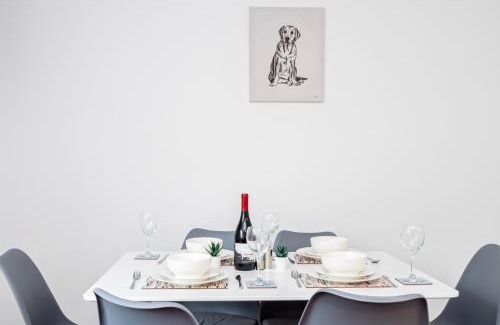 Swindon Apartamento | Good Location Free Parking Big Garden Modern House