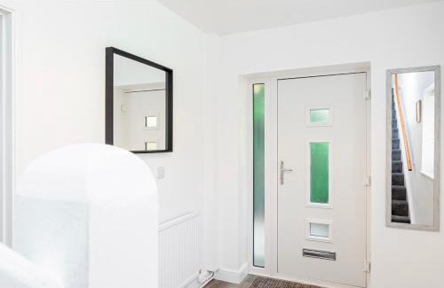 Swindon Apartamento | Good Location Free Parking Big Garden Modern House