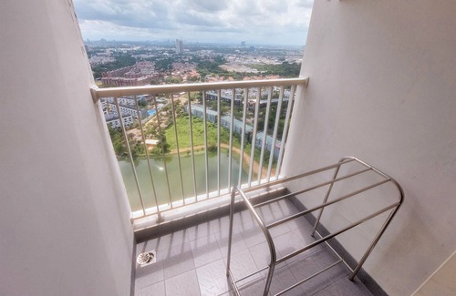 Pinang Apartamento | Good Studio Near Binus At Pacific Garden Apartment