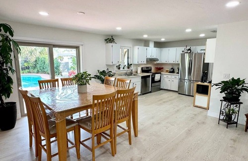 Melaleuca Gardens Casa | Good Vibes House with private pool