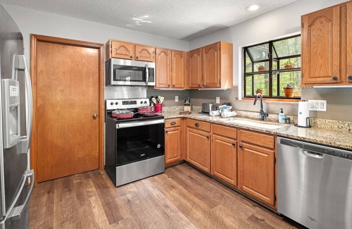 Stonecrest Casa | Good Vibes - Located in Rumbling Bald Resort, 3BR, 4.5BA, Air Hockey, Great Internet