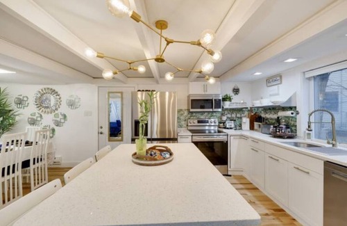 Tobyhanna Cabaña | Good Vibes Only! 2hrs from NYC near Skiing/Snowtubing/Waterparks