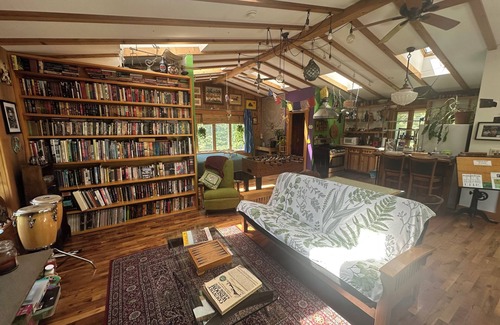 Mongaup Valley Apartamento | Good Vibes Studio in the Woods