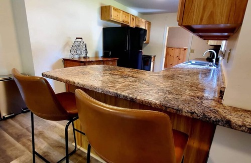 Greenville Junction Casa | Good Vibes Lodge - Moosehead Lake
