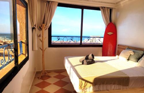 Tamrhakht Cama Y Desayuno | Good Wave Surf House