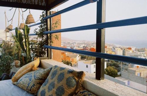 Tamrhakht Cama Y Desayuno | Good Wave Surf House