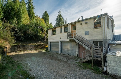 Wanaka Casa | Goodall Crib - Wanaka Holiday Home