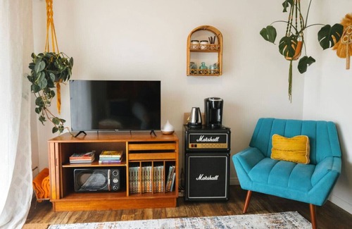 Tofino Condominio | Goodnight Den Suite- Sleeps 2 -Downtown Tofino