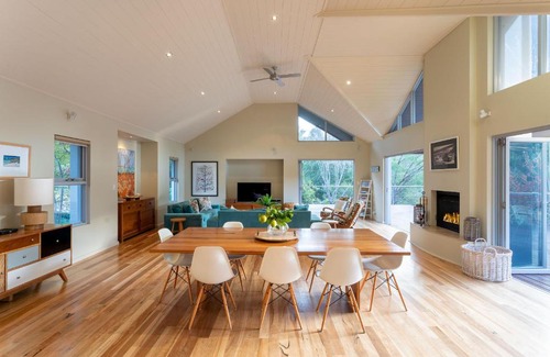 Eagle Bay Casa | Gooligumup I Private Properties