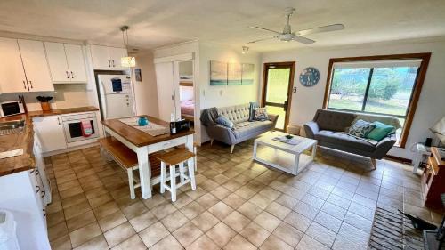 Goolwa Beach Casa | Goolwa Beachfront House. Pet Friendly.