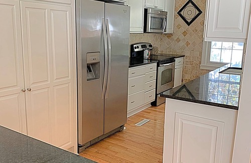Goose Creek Casa | Goose Creek Cutie 4 bedrooms- downtown,beaches, Summerville, naval
