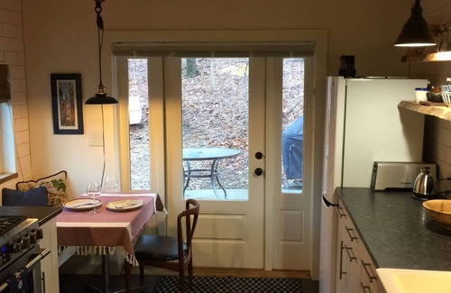 Red Hook Cabaña | Goose Landing Cottage junto al lago con "Jacuzzi" cerca de Bard College