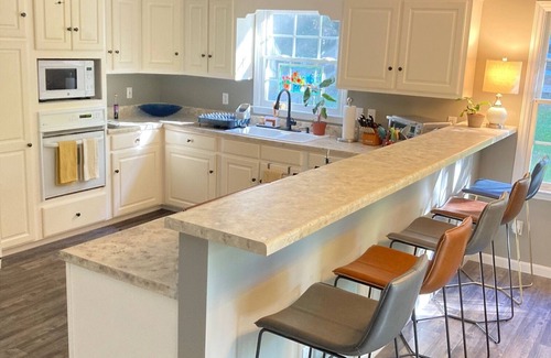 Franklin Casa | Gooseberry House- 3 Bd/2.5Ba just minutes from Standing Indian/Appalachian Trail