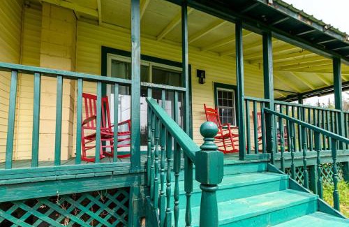 Bakers Mills Casa | Gore Mtn Camp, 4BR, Office, 1GB WiFi, rafting, caves