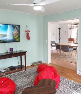 Bakers Mills Casa | Gore Mtn Camp, 4BR, Office, 1GB WiFi, rafting, caves