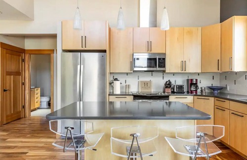 Mt. Hood - Columbia River Gorge Casa | GORGE-ous Hidden Riverview Escape