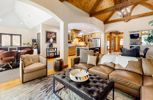 Southwest Bend Casa | Gorge View Chalet